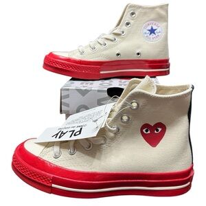Converse X Comme des Garcons Play
Size: 5W/3M
New in box! 
Never worn!